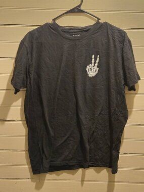 Artist Union T-Shirt Mens L Black Short Sleeve Skeleton Peace Sign Logo Cotton